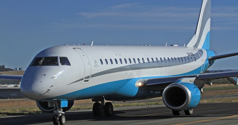  Embraer Lineage 