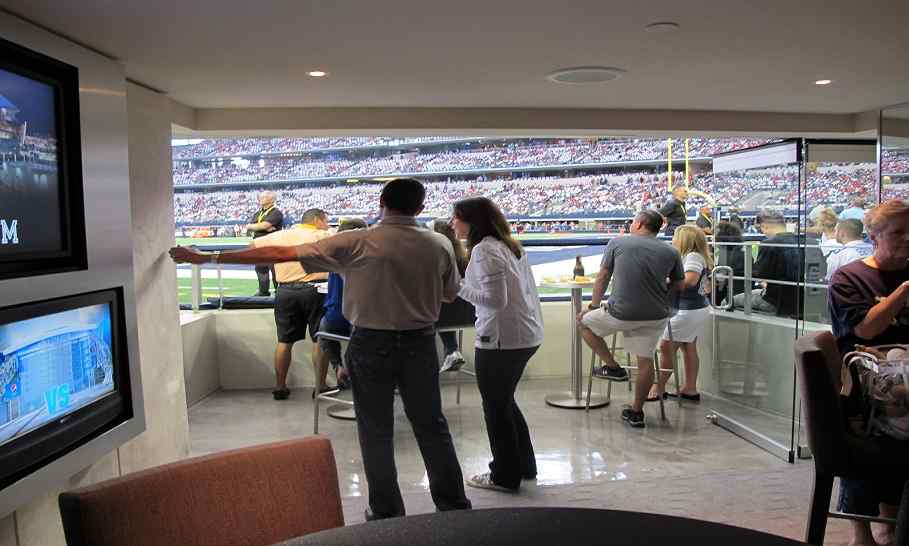 VIP Access Corporate Luxury Suite Tickets, San Francisco 49ers, Washington Redskins, Atlanta Falcons, Dallas Cowboys, Levi's, AT&T, FedExField